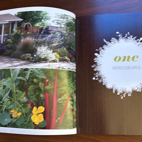 The Edible Front Yard. The Mow Less, Grow More Plan for a Bountiful Garden - Picture 6 of 16